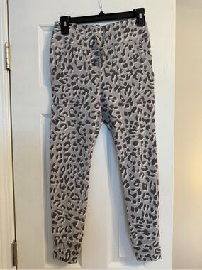 aerie Gray Leopard Print Lounge Joggers